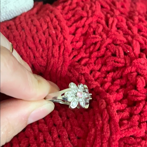 Adorable SS .925 Flower Ring 🌸 🌸 🌸 - Picture 4 of 5